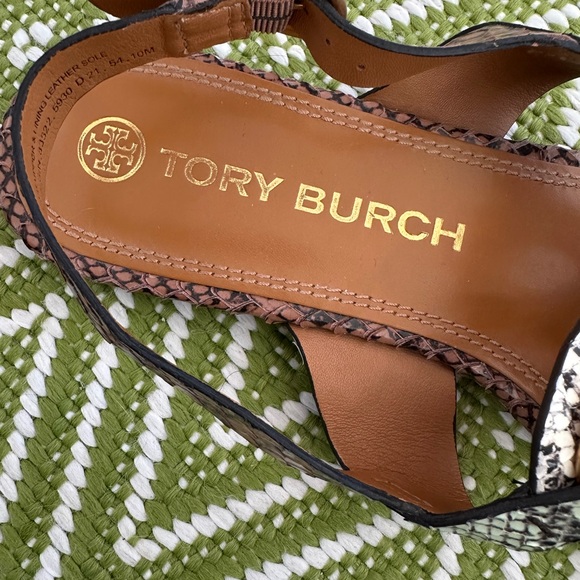 Tory Burch Chutney Roccia Sage Roccia sandals in snake-embossed leather - Picture 5 of 6